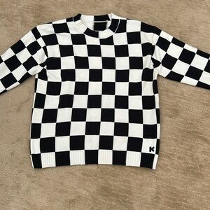 Black and white checkered design